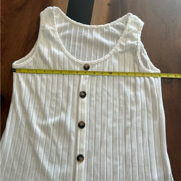 SHEIN XL white/cream button front wide rib tank top - Picture 6 of 7